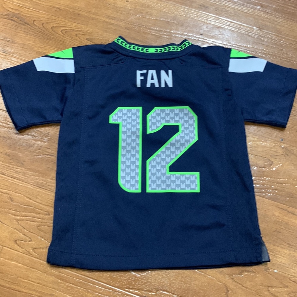 Nike Seattle Seahawks Fan #12 Football Jersey - Picture 5 of 5